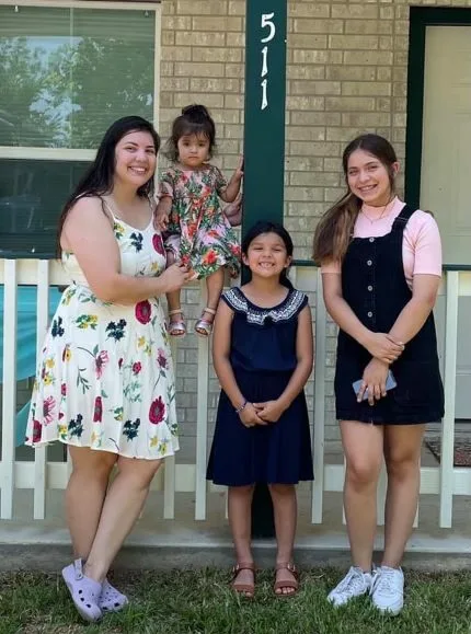 Jessica Mata Family.